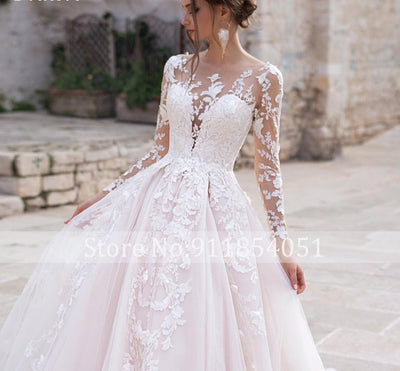 Gorgeous Appliques Vintage Bridal Gown