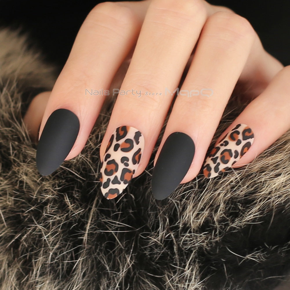 Matte false Nails Black almond Leopard print