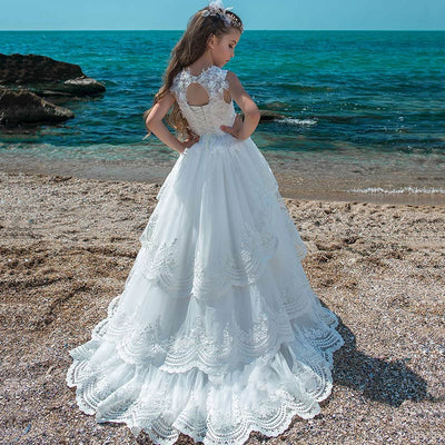 white flower girls dress