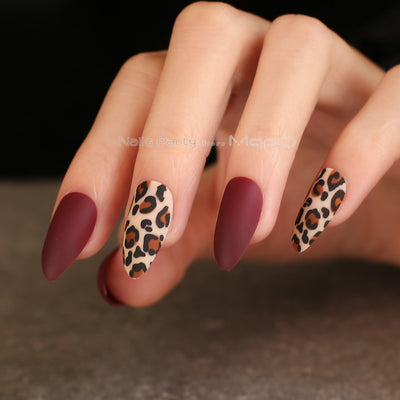 Matte false Nails Black almond Leopard print