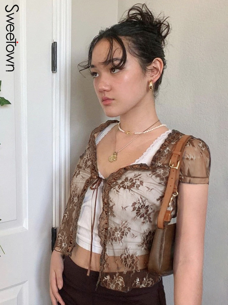 Vintage New Lace Crop Top