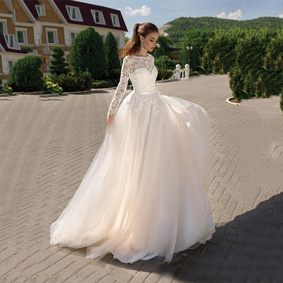 Elegant Tulle O-Neck Wedding Dress